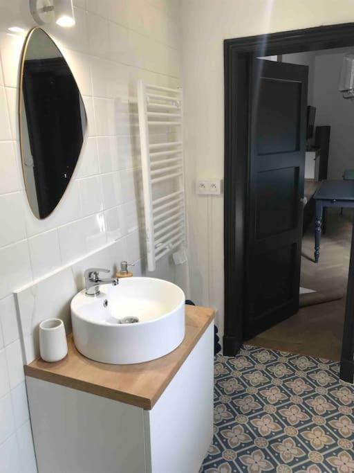 Grand Appartement En Maison De Ville Valreas Ngoại thất bức ảnh