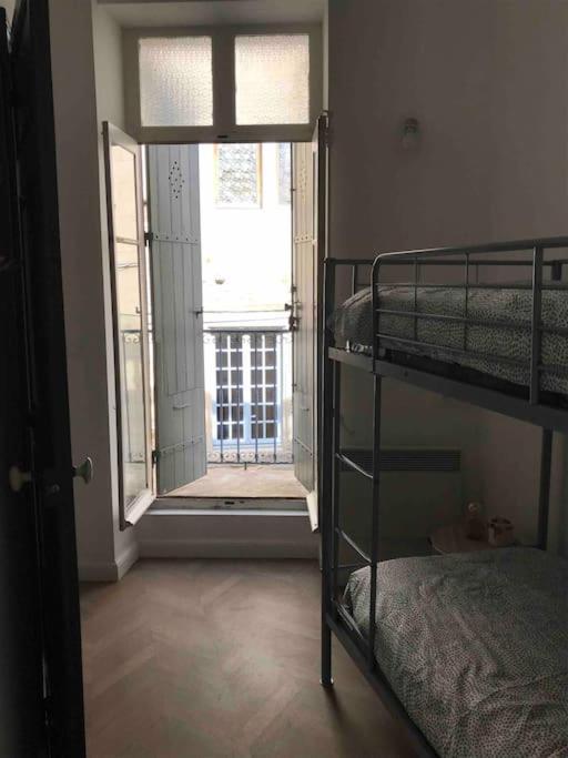 Grand Appartement En Maison De Ville Valreas Ngoại thất bức ảnh